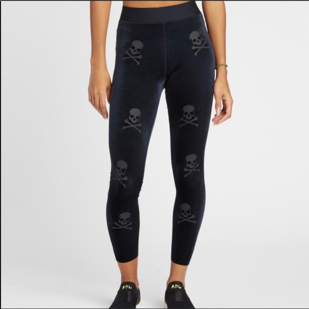 Ultracor small black velvet leggings soulcycle skull